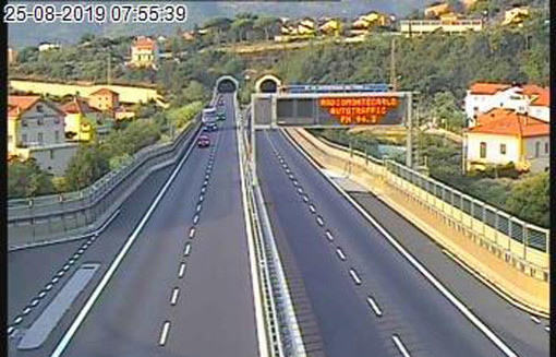 Traffico: sarà un'altra domenica da "Bollino nero"? Traffico: sarà un'altra domenica da "Bollino nero"?