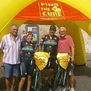 Albenga Amsterdam in bici per Find the Cure alle 12,30 l'inizio dell'avventura