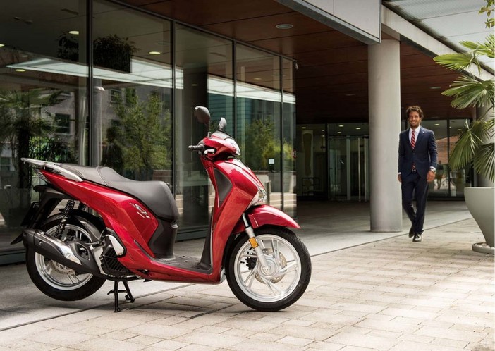 Assicurazione scooter 125: cos'è e come funziona? Assicurazione scooter 125: cos'è e come funziona?