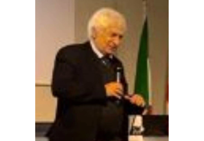 Antonio Maria Lapenta, il massimo esponente italiano nel campo dell'ipnosi, ci racconta il "suo" Ponente Ligure Antonio Maria Lapenta, il massimo esponente italiano nel campo dell'ipnosi, ci racconta il "suo" Ponente Ligure