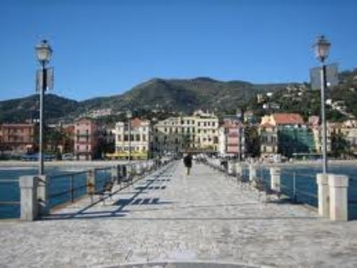 Alassio, lavori pubblici: il Pd "Villani burattino di Melgrati" Alassio, lavori pubblici: il Pd "Villani burattino di Melgrati"