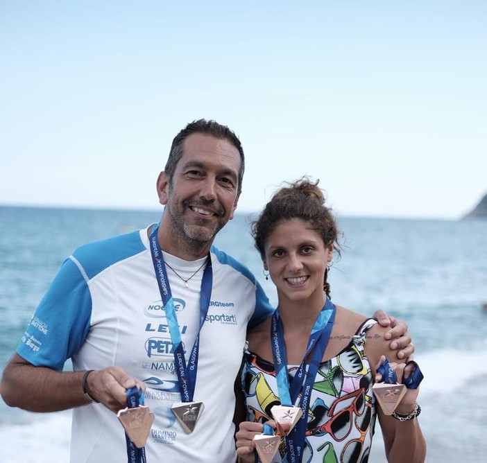 Bergeggi, il sindaco Arboscello si complimenta con la sincronette nolese Linda Cerruti: "Sei la nostra campionessa"