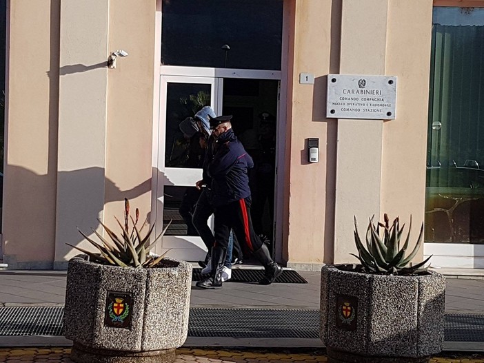 Due arresti ad Albenga: un ubriaco molesto e un evaso dai domiciliari Due arresti ad Albenga: un ubriaco molesto e un evaso dai domiciliari