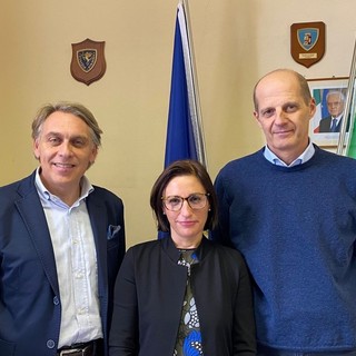 Pieve di Teco, un nuovo futuro per la scuola superiore. Alessandri: "I progetti in cantiere permetteranno ai ragazzi di frequentare l'istituto nell'entroterra"