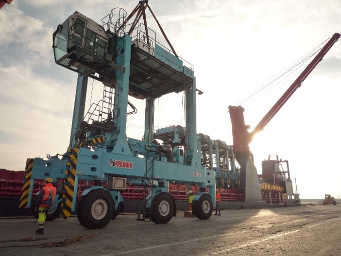 Apm Terminals, nuovo corso per “operatori portuali”: in arrivo nuove assunzioni