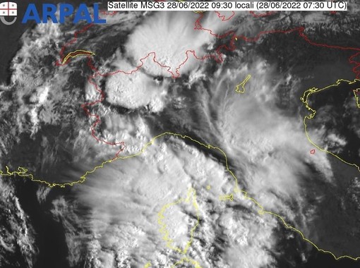 Maltempo, alle 10 è scattata l'allerta gialla per temporali Maltempo, alle 10 è scattata l'allerta gialla per temporali