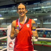 Albenga celebra Amelia Zamana, bronzo ai Mondiali Under 19 di boxe a Bangkok: "Orgoglio per la città e esempio per i giovani"