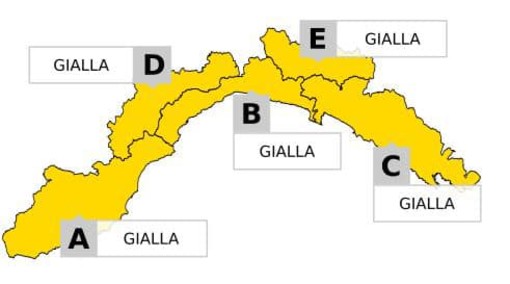 Meteo: allerta gialla per piogge diffuse e temporali emanata per martedì 23 Aprile