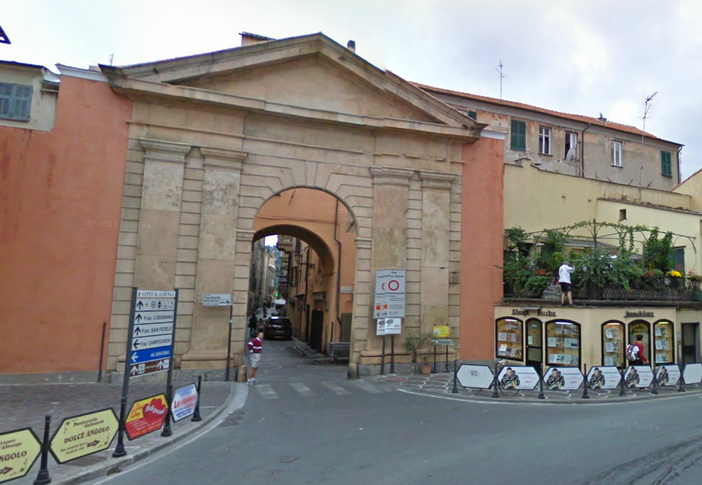 Albenga: Fli organizza un dibattito su "cittadinanza e immigrazione" dei "nuovi cittadini" Albenga: Fli organizza un dibattito su "cittadinanza e immigrazione" dei "nuovi cittadini"