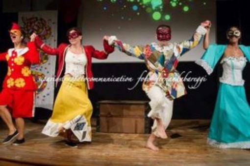 Savona, sabato 7 aprile "Il vestito di Arlecchino" all'Antico Teatro Sacco Savona, sabato 7 aprile "Il vestito di Arlecchino" all'Antico Teatro Sacco
