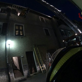 Altare, anziana cade in casa: intervento dei vigili del fuoco e della Croce Bianca (FOTO)