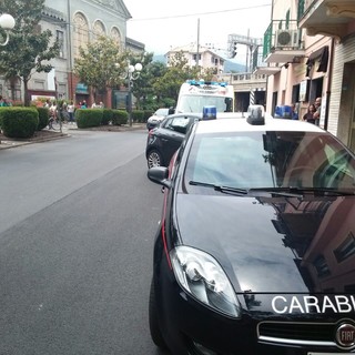 Omicidio-suicidio ad Albenga: coppia litiga, uccide la moglie a coltellate e si toglie la vita