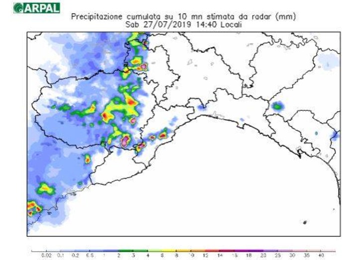 Maltempo, scattata alle ore 15 l'allerta per temporali