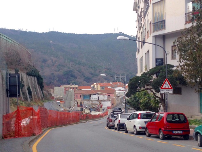 Aurelia Bis, si procede con la galleria Cappuccini e San Paolo: da domani nuovi disagi per i residenti Aurelia Bis, si procede con la galleria Cappuccini e San Paolo: da domani nuovi disagi per i residenti