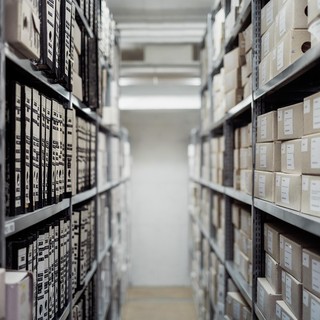 Obblighi fiscali e documentali: quali registri e fatture devono essere conservati nel tempo