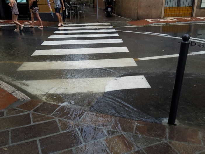 Finale Ligure, il Movimento 5 Stelle: "Via Porro o rio Porro?"