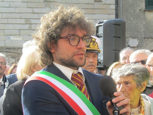 Dimissioni del vicesindaco Donati, il Sindaco Castellini: "Condanno fermamente il gesto" Dimissioni del vicesindaco Donati, il Sindaco Castellini: "Condanno fermamente il gesto"