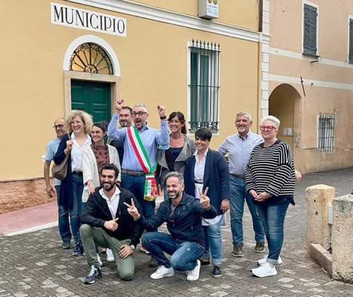 Tovo, il terzo mandato del sindaco Oddo è realtà: ecco il nuovo Consiglio comunale Tovo, il terzo mandato del sindaco Oddo è realtà: ecco il nuovo Consiglio comunale