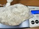 Fugge dai carabinieri e si rifugia in un bar: arrestato 22enne con 50 grammi di cocaina