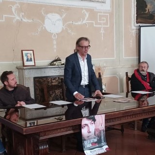 Ad Albenga va in scena “Sulla cattiva strada”: le canzoni di De Andrè teatralizzate per la Bastapoco odv