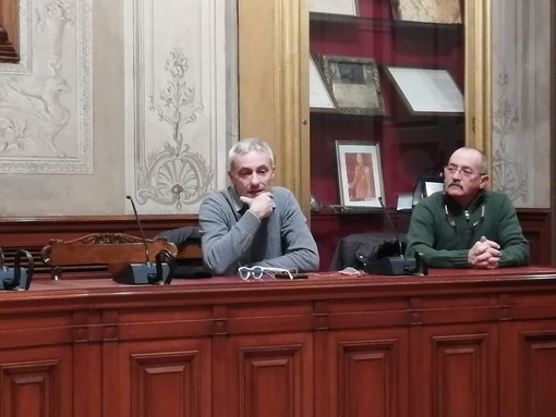 Calice, il sindaco Comi: "Senza comunicazioni ufficiali sui numeri difficile far riflettere sulla necessità di continuare ad essere prudenti"
