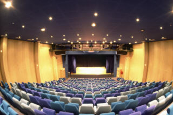 Riaprono le iscrizioni ai corsi della Scuola di Teatro di Borgio Verezzi “La Compagnia del Barone Rampante” Riaprono le iscrizioni ai corsi della Scuola di Teatro di Borgio Verezzi “La Compagnia del Barone Rampante”