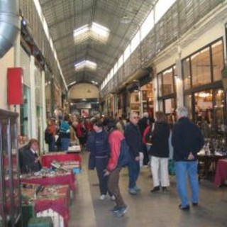 Albenga: domani torna il mercatino dell&amp;#039;antiquariato