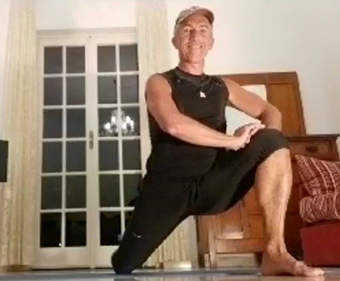 Coronavirus, parte da Finalborgo l'appello di Pier Firpo: "Tenetevi in forma anche a casa"