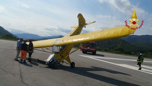 Aereo si danneggia sulla pista aeroportuale di Villanova d'Albenga