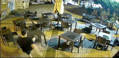 Atto vandalico in Darsena a Savona, Scaramuzza (Lega): "Città abbandonata a se stessa"