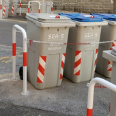 Raccolta rifiuti a Savona, Fratelli d'Italia attacca sugli archetti "anti vento"