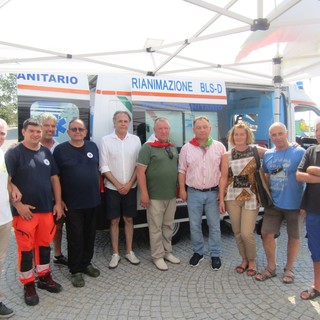 Non si placa la solidarietà per l'Ucraina, ad Albissola donata un'ambulanza e materiale al sindaco di Skhidnytsia (FOTO e VIDEO)