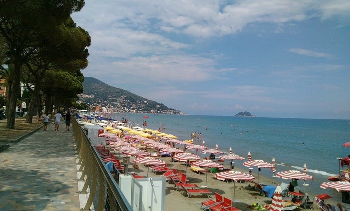Alassio, un'estate sempre più social. Anche per i turisti: in arrivo la "Social Room"