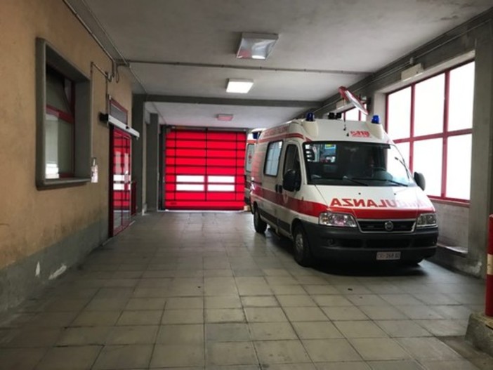 Vado, scontro moto-furgoncino: due feriti all'ospedale San Paolo Vado, scontro moto-furgoncino: due feriti all'ospedale San Paolo
