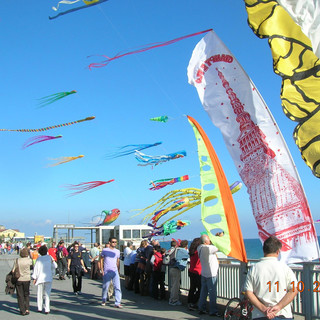 Nel weekend il cielo di Savona si riempie di aquiloni con "One Sky One World"