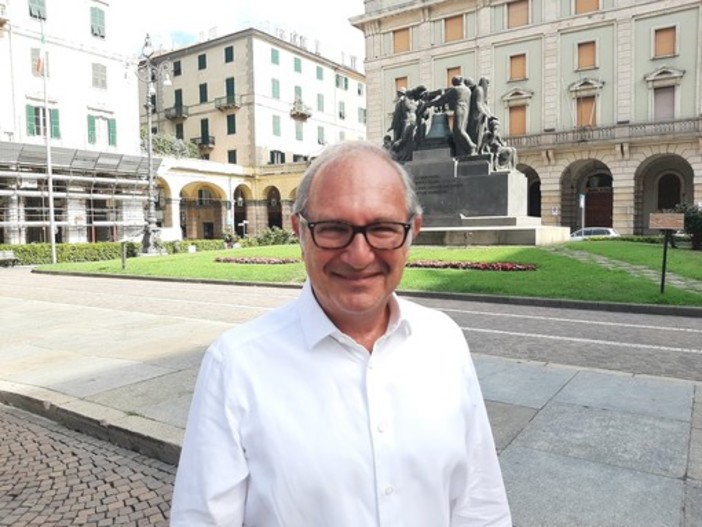 Caschi Rosa, il candidato sindaco Aschei a fianco degli Stati Generali: "Diamo una mano alle donne afghane accogliendole"