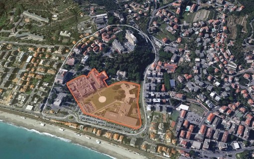 Per il nuovo monoblocco del Santa Corona scelta l'ipotesi dei 5 piani fuori terra e elisuperficie sul tetto Per il nuovo monoblocco del Santa Corona scelta l'ipotesi dei 5 piani fuori terra e elisuperficie sul tetto