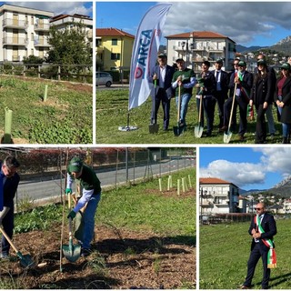 Borghetto S. Spirito, un nuovo polmone verde a due passi dal centro: inaugurato il bosco urbano in via Maiella (FOTO e VIDEO)