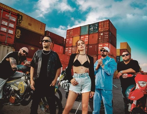 Foto pagina Facebook Annalisa Foto pagina Facebook Annalisa