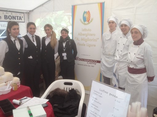 I ragazzi dell'Alberghiero "Migliorini" di Finale