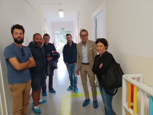 Albenga, primo giorno al nido Carenda. Il sindaco Tomatis: "Restyling completato a tempo di record" (FOTO) Albenga, primo giorno al nido Carenda. Il sindaco Tomatis: "Restyling completato a tempo di record" (FOTO)