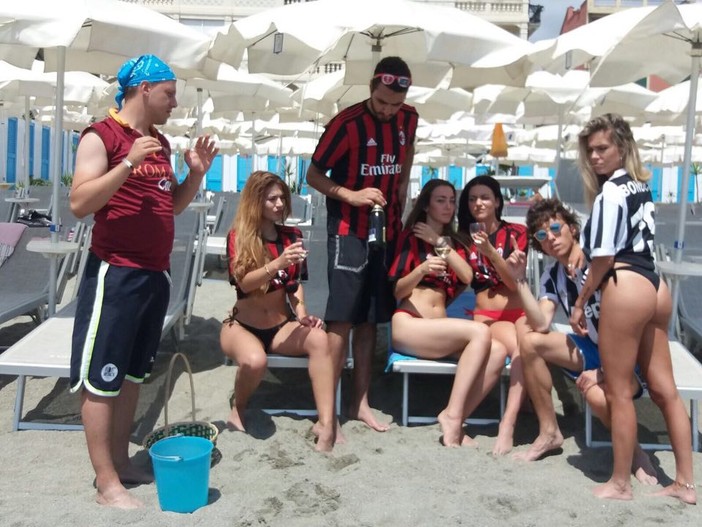 L'irriverenza calcistica de 'Gli Autogol' sbarca a Varazze