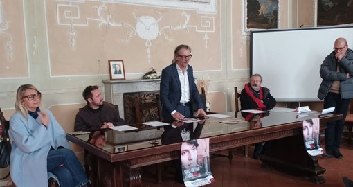 Ad Albenga va in scena “Sulla cattiva strada”: le canzoni di De Andrè teatralizzate per la Bastapoco odv