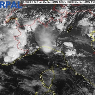 Maltempo, arrivano i temporali: l'allerta diventa arancione