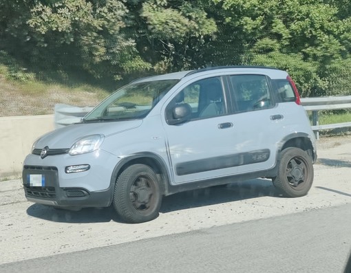 A6, scontro tra una macchina e un autoarticolato in direzione Savona A6, scontro tra una macchina e un autoarticolato in direzione Savona