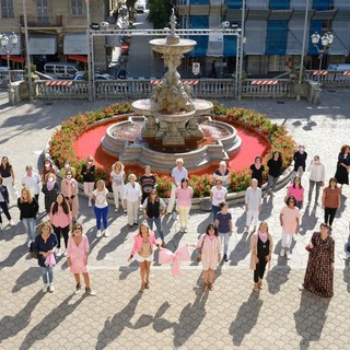 Lotta contro il tumore al seno, uno scatto tutto rosa per dare il via ad  “Alassio in Rosa per Alessia”