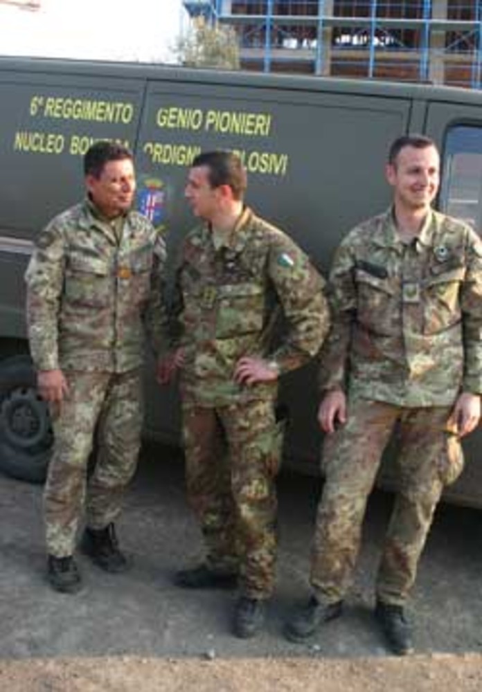 Pallare: buca di 4 metri per interrare l'ordigno da 500 chili prima del brillamento