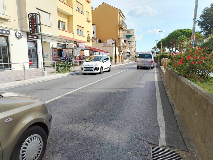 Nuovo attraversamento pedonale ad Albissola, la minoranza: "Un capitolo senza fine. C'è soddisfazione ma anche delusione per il modo e i tempi" Nuovo attraversamento pedonale ad Albissola, la minoranza: "Un capitolo senza fine. C'è soddisfazione ma anche delusione per il modo e i tempi"