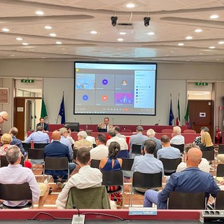 Bolkestein, nasce un gruppo di lavoro tra i Comuni costieri del savonese: "Proposte ben strutturate di impostazione comprensoriale" Bolkestein, nasce un gruppo di lavoro tra i Comuni costieri del savonese: "Proposte ben strutturate di impostazione comprensoriale"