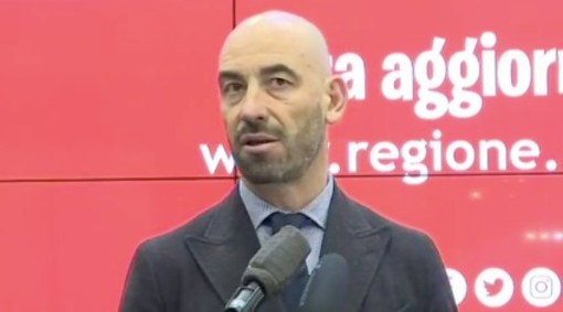 Coronavirus, Bassetti: "Meno ricoveri e quadri meno aggressivi, ma i pazienti liguri non potranno più curarsi con il Remdesivir"